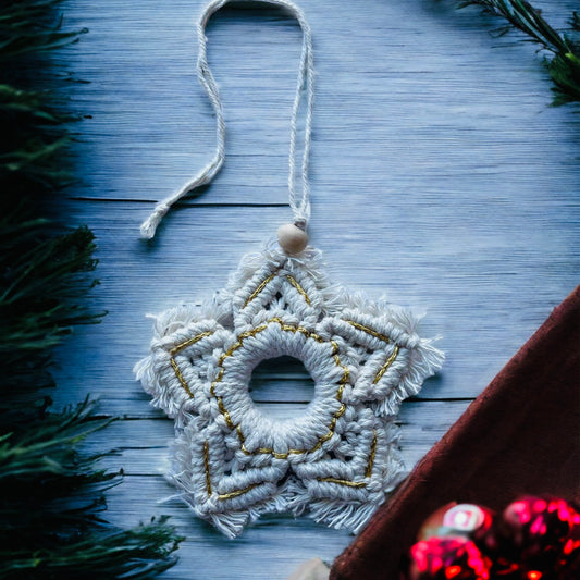 Macrame cream/white Star decoration